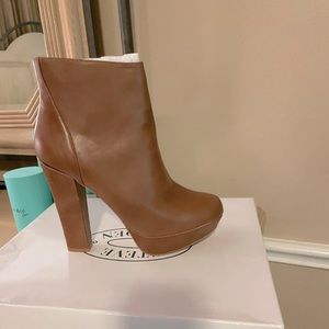 Steve Madden Bootie